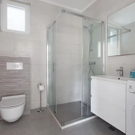 Ursa Podgora (Split-Dalmatia)